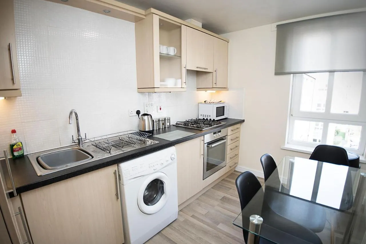 Lochend Serviced Apartments EDI 0*,