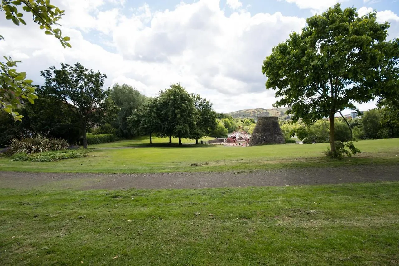 Lochend Serviced Apartments EDI