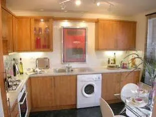 Lochend Serviced Apartments EDI